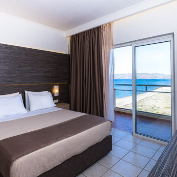 Sunny Bay | Beach Hotel in Kissamos, Chania, Crete