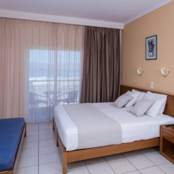Sunny Bay | Παραθαλάσσιο Ξενοδοχείο  Κίσσαμος, Χανιά
