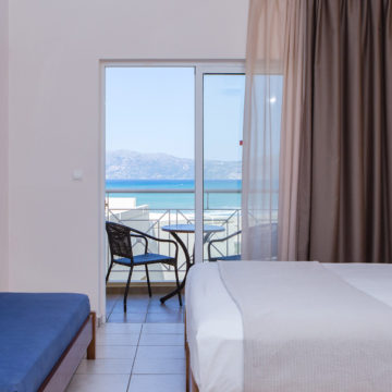 Sunny Bay | Beach Hotel in Kissamos, Chania, Crete